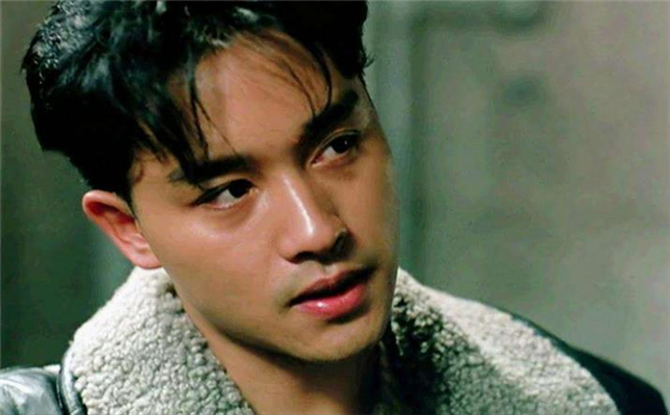 �����Ź������࣬������Ϊ��Ӣ������