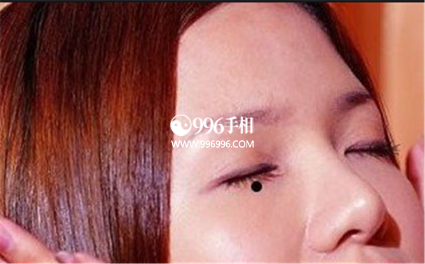 女性极好命的痣