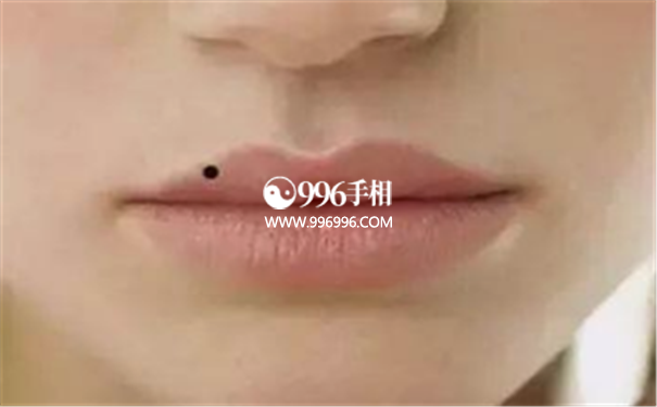 破财痣相