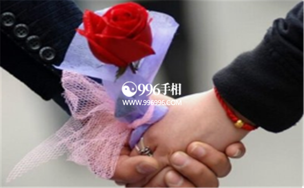 夫妻感情和睦的八字