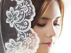 ����Ů�и���Ů���е�����