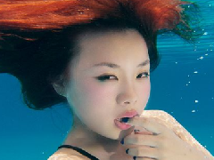 �������ѧ�����̸ߵ�4��Ů������ ���ӵ�У�