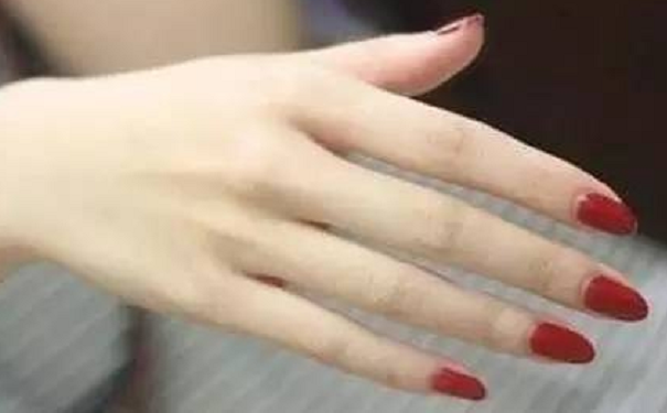 ������ȫͨ��ָ�׿�һ���˵Ľ������