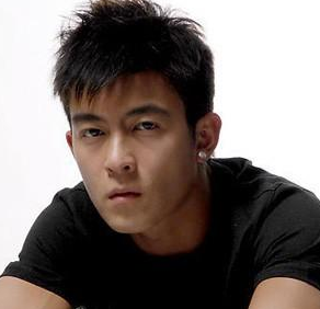 这几种痣相男人都很花心,没有例外