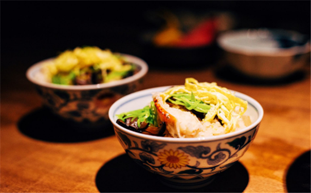 �Ը�Ե������࣬ע���������Ʋ���