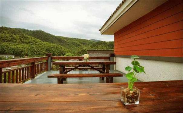 ����С�������࣬һ���Ӷ�������