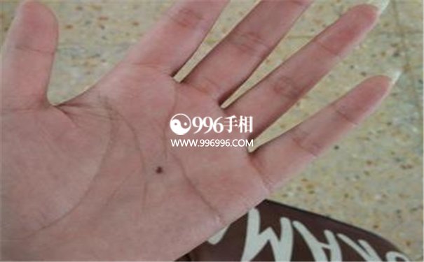 破财手相