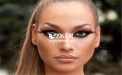 �Ļ�Ů�����������̵㣬������������Ů����